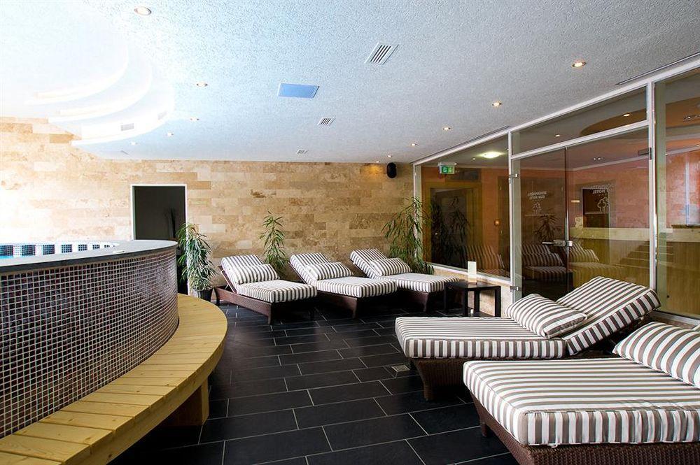 Erdospuszta Club Hotel Fenyves Debrecen Luaran gambar