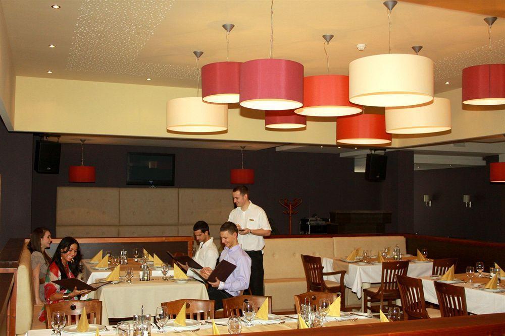Erdospuszta Club Hotel Fenyves Debrecen Luaran gambar