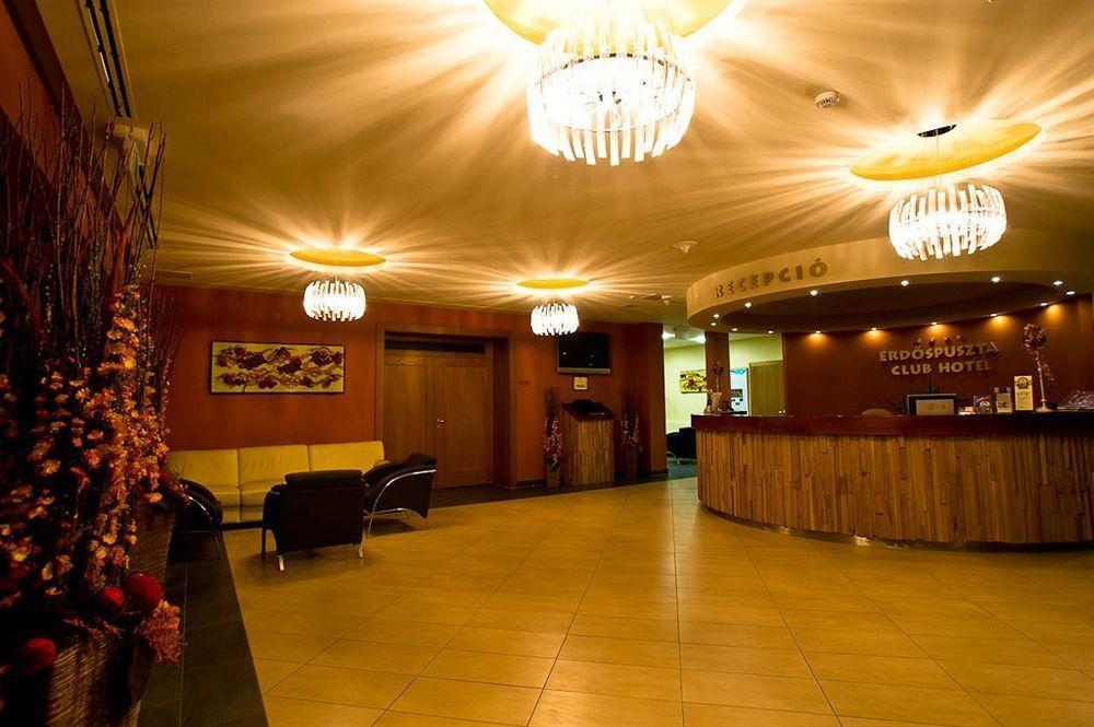 Erdospuszta Club Hotel Fenyves Debrecen Luaran gambar