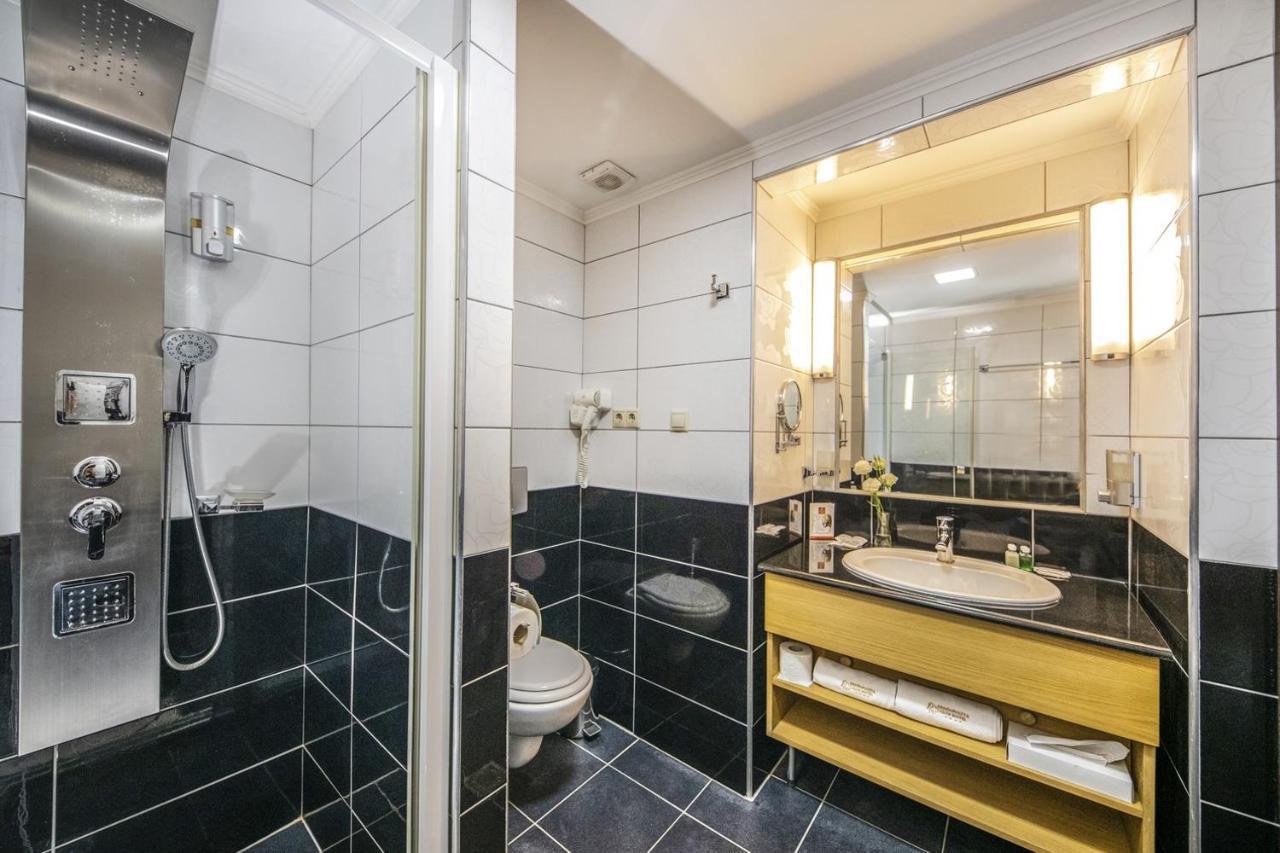 Erdospuszta Club Hotel Fenyves Debrecen Luaran gambar